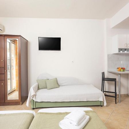 Xanthos Studios Pefkochori Bagian luar foto